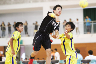 朝日新聞 埼玉少年少女スポーツ スポーツ面 410号